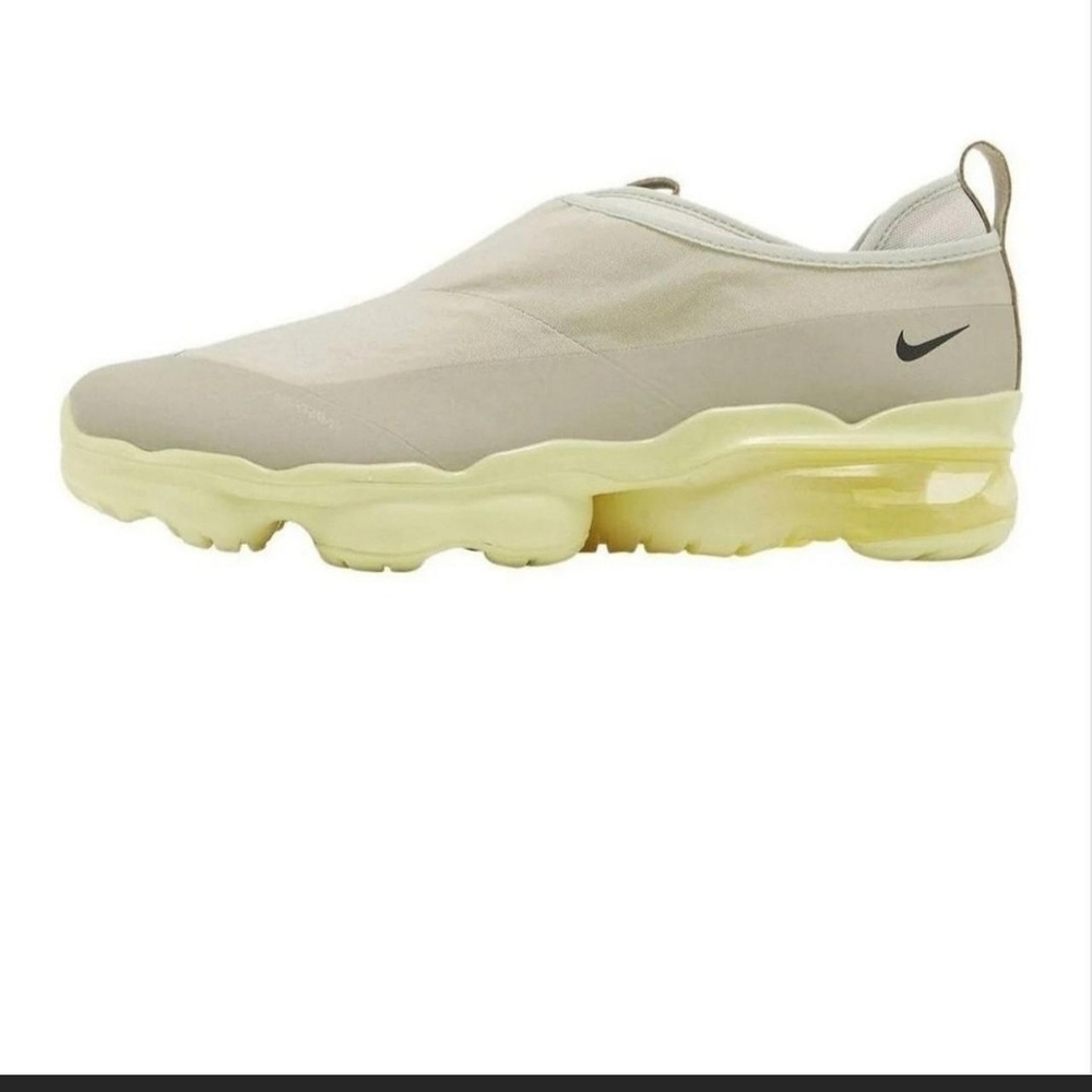 Nike Cream and Yellow Slip-On Shoes - Picture 2 of 3